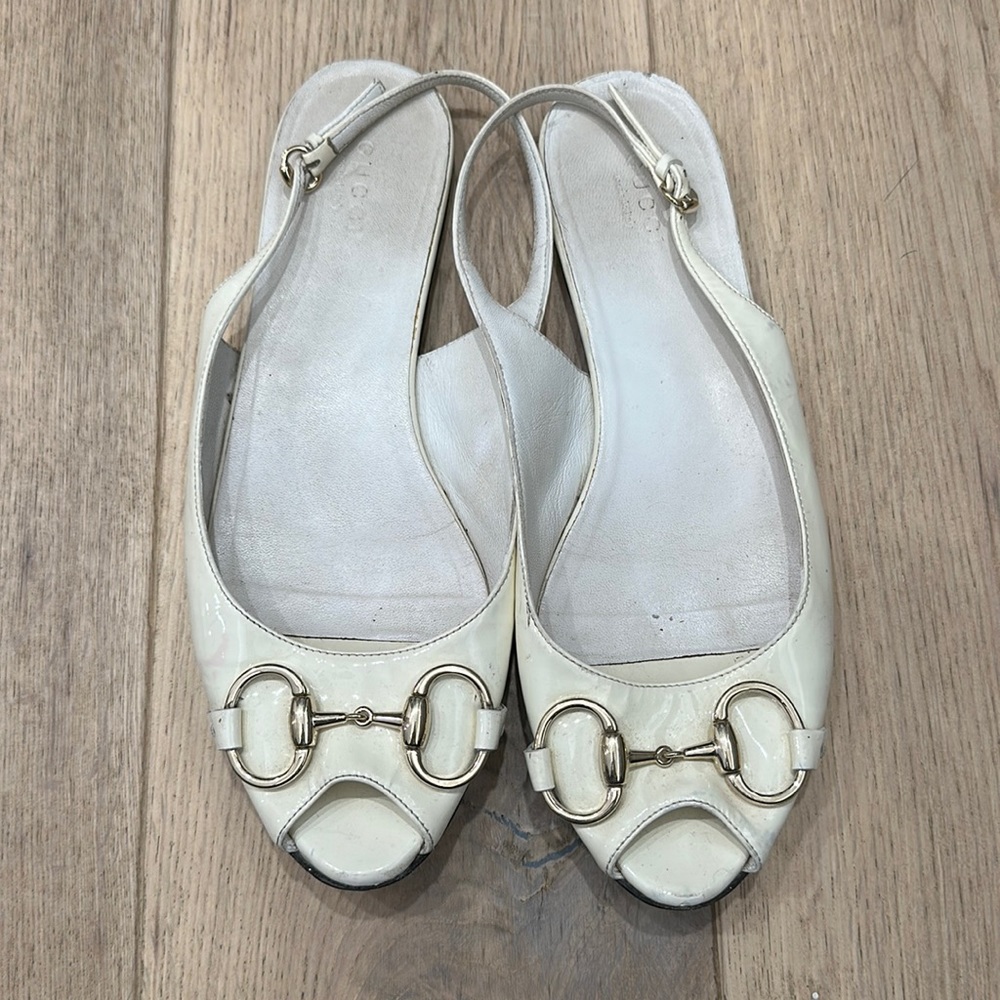 Gucci White Patent Slingbacks - 38